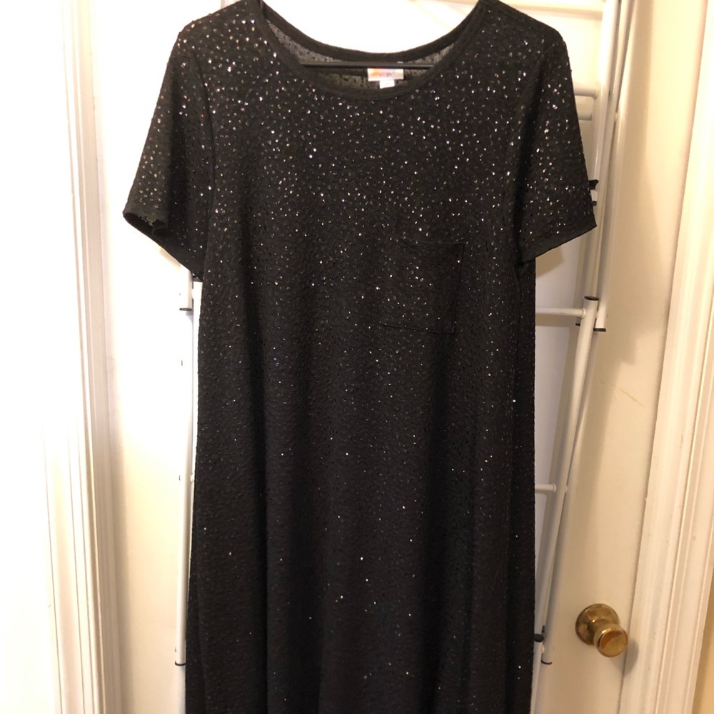 Medium Black Glittery Carly